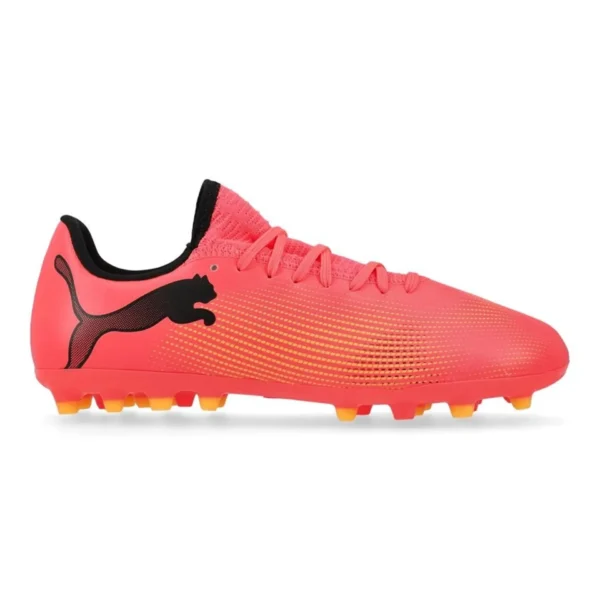Puma-Future-7-Play-Mg-Forever-Faster---Sunset-GlowPuma-BlackSun-Stream-Kids_1